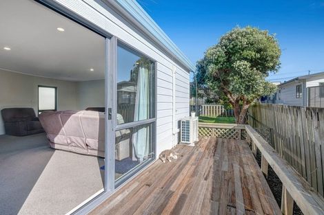 Photo of property in 2/100 Brightside Road, Stanmore Bay, Whangaparaoa, 0932