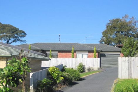 Photo of property in 9 Midhurst Avenue, Henderson, Auckland, 0612