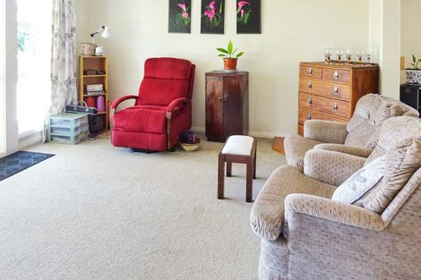 Photo of property in 15 Rangitane Street, Himatangi Beach, Foxton, 4891