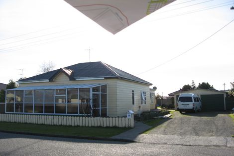 Photo of property in 14 Waverley Street, East Gore, Gore, 9710