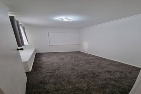 Photo of property in 2/40 Bayview Road, Bayview, Auckland, 0629