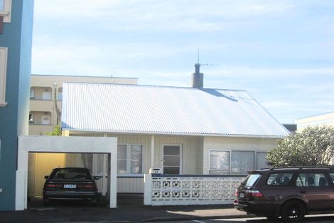 Photo of property in 11 Dawson Street, New Plymouth, 4310