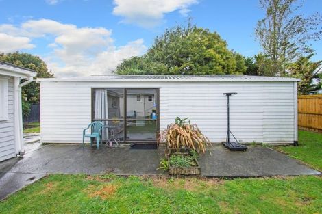 Photo of property in 13 Tairere Crescent, Rosehill, Papakura, 2113