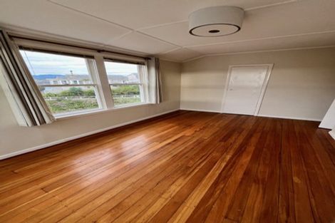 Photo of property in 6 Bowes Crescent, Strathmore Park, Wellington, 6022