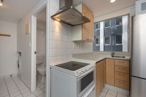 Photo of property in Terrace Heights Apartments, 2c/163 The Terrace, Wellington Central, Wellington, 6011