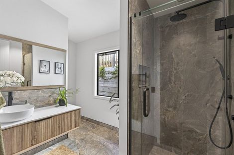 Photo of property in 7 Pike Place, Ferndale, New Plymouth, 4310