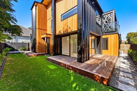 Photo of property in 7a Crete Avenue, Milford, Auckland, 0620