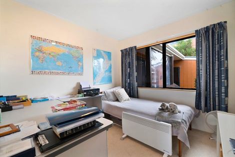 Photo of property in 1/24 Blacklock Avenue, Henderson, Auckland, 0612