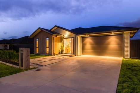 Photo of property in 17 Orchard Terrace, Riverhead, 0820