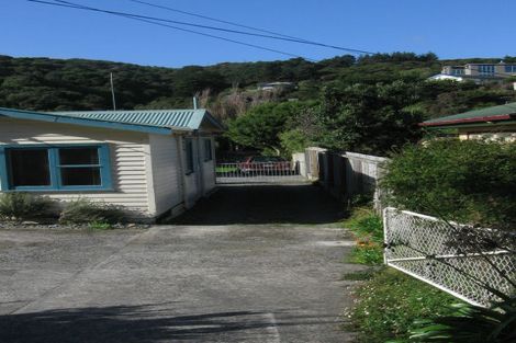 Photo of property in 30a Airlie Road, Plimmerton, Porirua, 5026