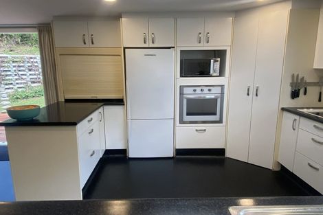 Photo of property in 105 Takahe Road, Titirangi, Auckland, 0604