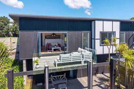 Photo of property in 2a Otaihanga Road, Paraparaumu Beach, Paraparaumu, 5032