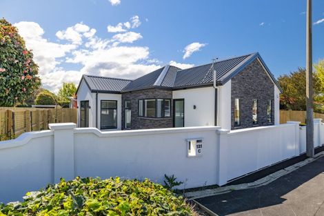 Photo of property in 121a Glandovey Road, Strowan, Christchurch, 8052