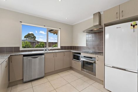Photo of property in 10c Landon Place, Pukekohe, 2120