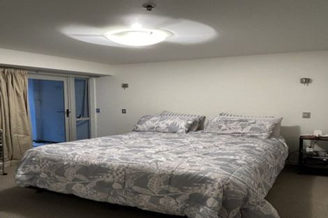 Photo of property in Aqua, 2/74 Oriental Parade, Oriental Bay, Wellington, 6011