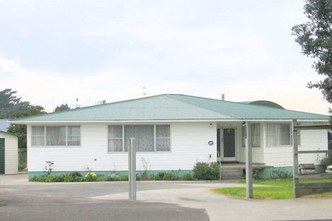 Photo of property in 141 Don Buck Road, Massey, Auckland, 0614
