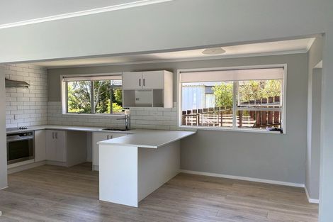Photo of property in 12 Bryers Place, Bayview, Auckland, 0629