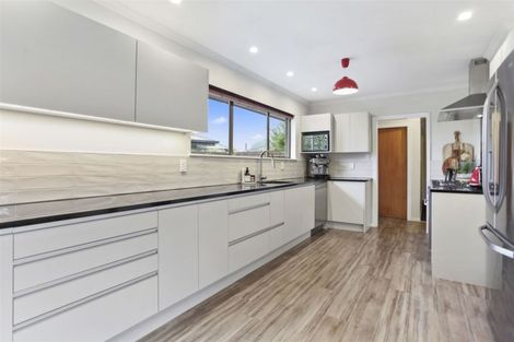 Photo of property in 35 Claridges Road, Casebrook, Christchurch, 8051