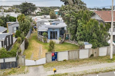 Photo of property in 13 Koputara Road, Himatangi Beach, Foxton, 4891