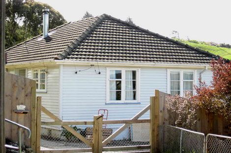 Photo of property in 10 Mahoe Street, Toi Toi, Nelson, 7010