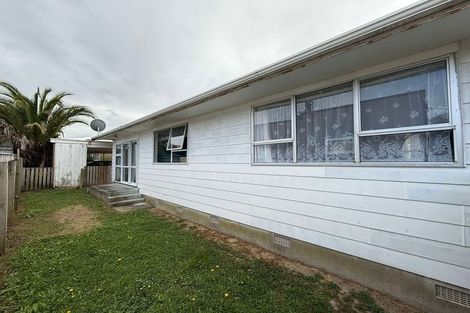 Photo of property in 2/8 Wilford Street, Wallaceville, Upper Hutt, 5018