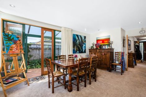 Photo of property in 34 Oroua Street, Eastbourne, Lower Hutt, 5013