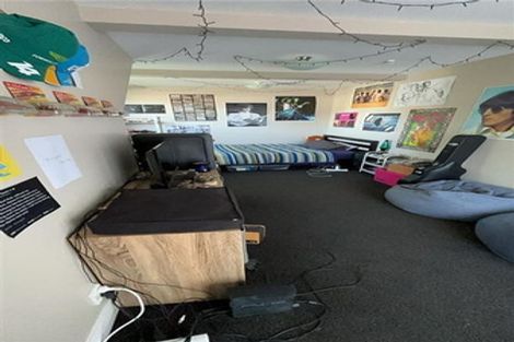 Photo of property in 21a Hargreaves Street, Mount Cook, Wellington, 6021