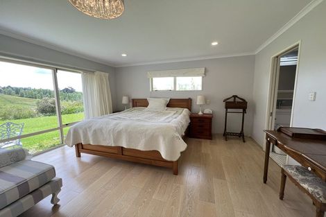 Photo of property in 28 Spur Road, Stillwater, Silverdale, 0993