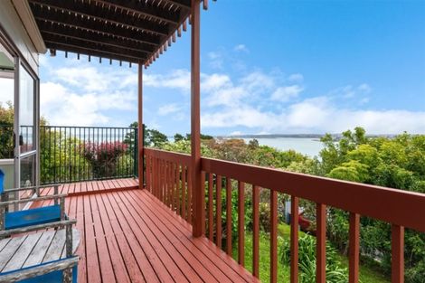 Photo of property in 2/41 Telstar Place, Beach Haven, Auckland, 0626