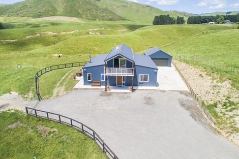Photo of property in 34 Highland View Drive, Tokomaru, Palmerston North, 4474