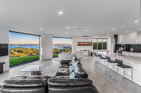 Photo of property in 995 Hibiscus Coast Highway, Waiwera, Orewa, 0994