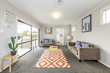 Photo of property in 13 Jenkins Place, Manurewa East, Auckland, 2102