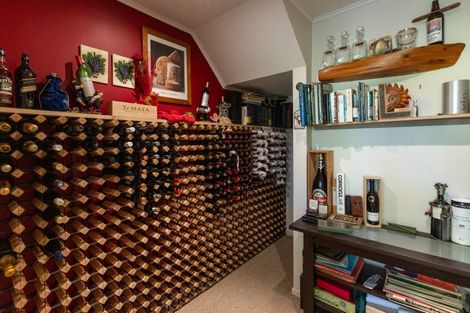 Photo of property in 157 Thompson Road, Bluff Hill, Napier, 4110