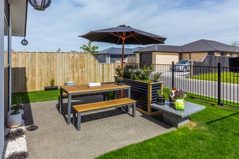 Photo of property in 56 Gillman Place, Pegasus, 7612