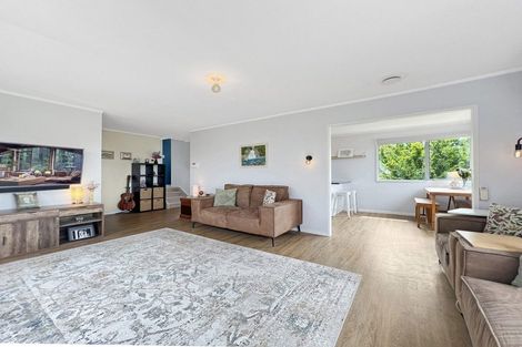 Photo of property in 61 Sunline Avenue, Massey, Auckland, 0614