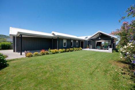 Photo of property in 9 Pukeko Way, Kinloch, Taupo, 3377