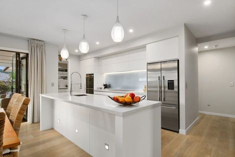 Photo of property in 16 Korako Drive, Kumeu, 0810