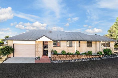 Photo of property in 18c Alison Street, Hamilton Lake, Hamilton, 3204