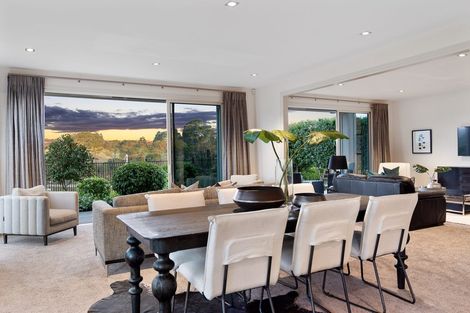 Photo of property in 6 York Terrace, Riverhead, 0820