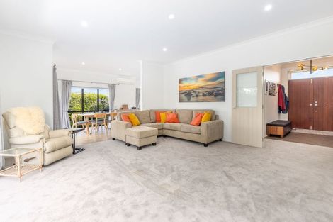 Photo of property in 2 Georgia Grove, Paraparaumu, 5032
