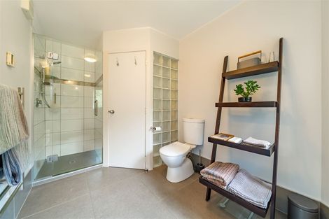 Photo of property in 55 Chatsworth Road, Silverstream, Upper Hutt, 5019