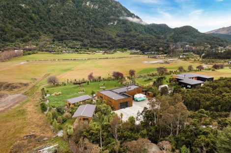 Photo of property in 46 Tui Drive, Mount Creighton, Queenstown, 9371
