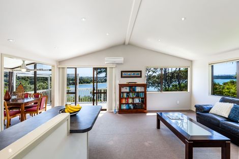 Photo of property in 60 Fidelis Avenue, Snells Beach, 0920