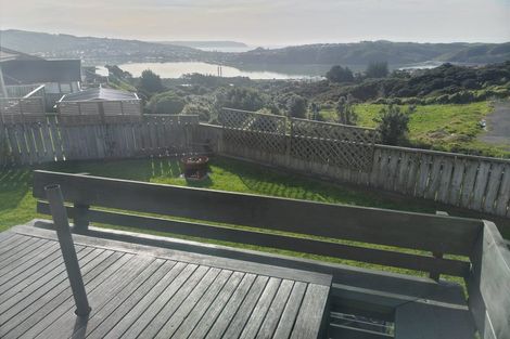 Photo of property in 1 Greenstone Place, Aotea, Porirua, 5024