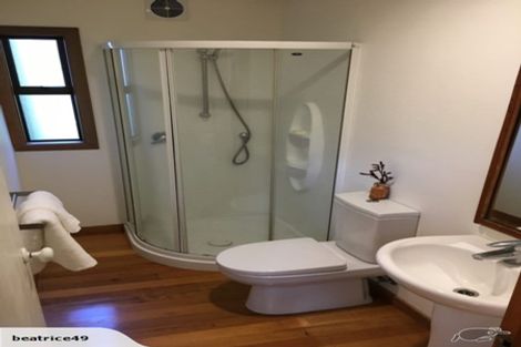 Photo of property in 3 Armour Road, Parau, Auckland, 0604