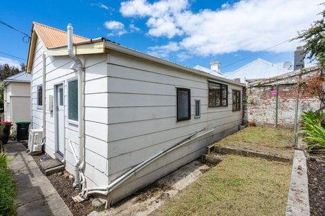 Photo of property in 22 Russell Street, Dunedin Central, Dunedin, 9016