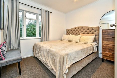 Photo of property in 58 Youngs Road, Papakura, 2110