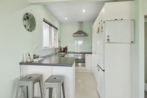 Photo of property in 1/239 Glamorgan Drive, Torbay, Auckland, 0630