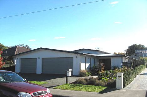 Photo of property in 25c Taylors Avenue, Bryndwr, Christchurch, 8052