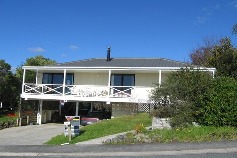 Photo of property in 27 Te Haumi Drive, Paihia, 0200